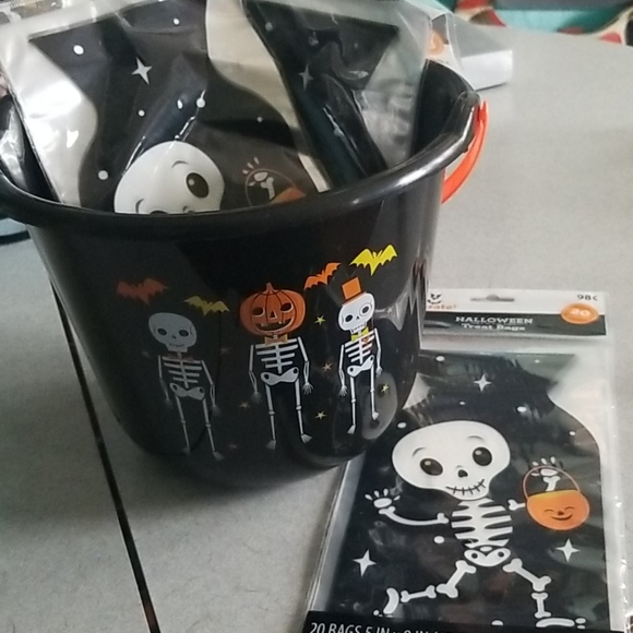 Other - HALLOWEEN SMALL BUCKET AND TREAT BAGS